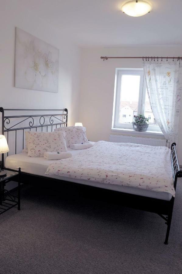 Apartmany V Podzamci Ii. Mělník Exterior foto