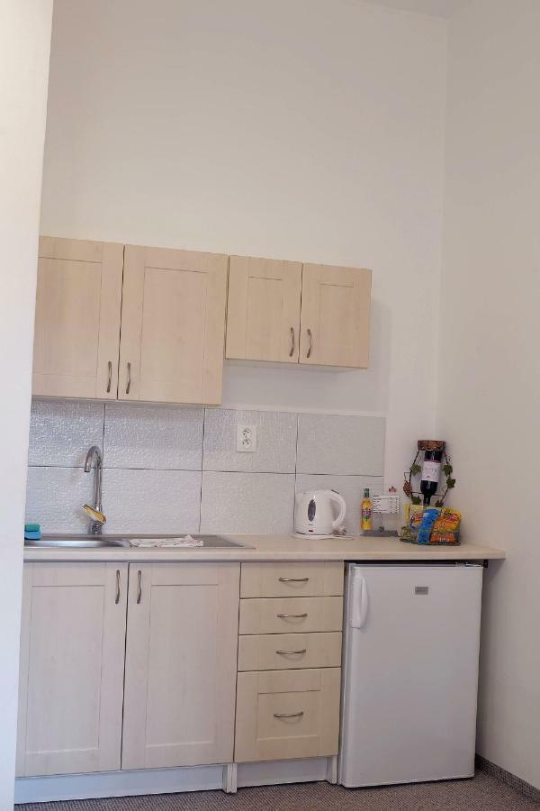 Apartmany V Podzamci Ii. Mělník Exterior foto
